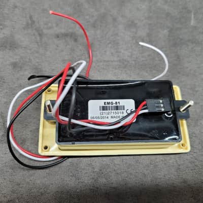 EMG 81 & 85 Active Humbucker Pickups - Black image 5