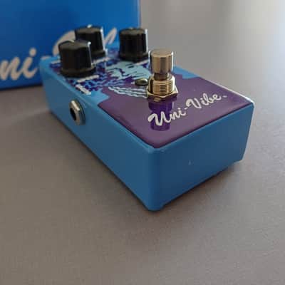 MXR JHM3EHT Experience Hendrix Uni-Vibe 2010s - Blue image 5