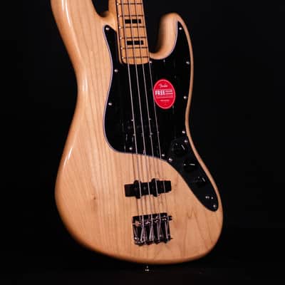 Squier Classic Vibe '70s Jazz Bass, Maple FB, Natural image 3
