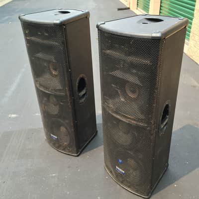 Mackie SA1232 powered PA speakers pair excellent image 2