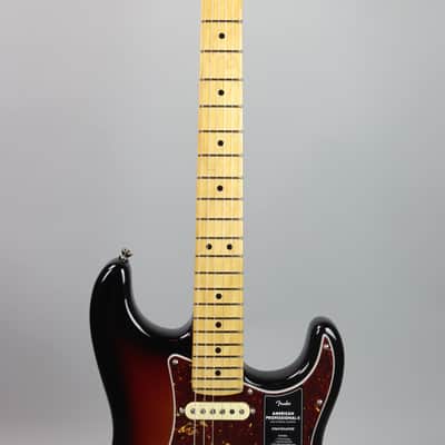 Fender American Professional II Stratocaster MN 3-Color Sunburst image 3