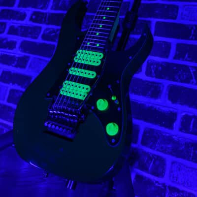 Ibanez UV7 Steve Vai Signature Black 1991 w/OHSC image 3