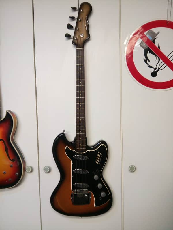 BURNS 'Vista Sonic' Bass 1962-1964 Redburst image 1