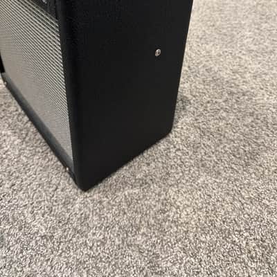 Fender Pro Junior 15-Watt 1x10" Guitar Combo 2002 - 2010 - Black image 2