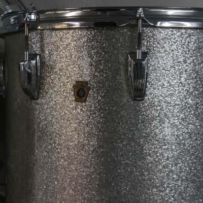 Ludwig 3 Ply 60s Silver Sparkle Drum Set image 2