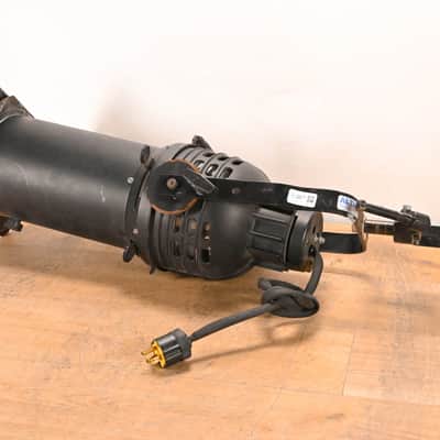 Altman 360Q 6" x 12" 750W Ellipsoidal Light CG01UUV image 1