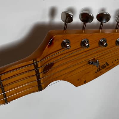 Fender Yngwie Malmsteen  Signature Stratocaster with Maple Fretboard 1987 - 1997 - Vintage White image 9