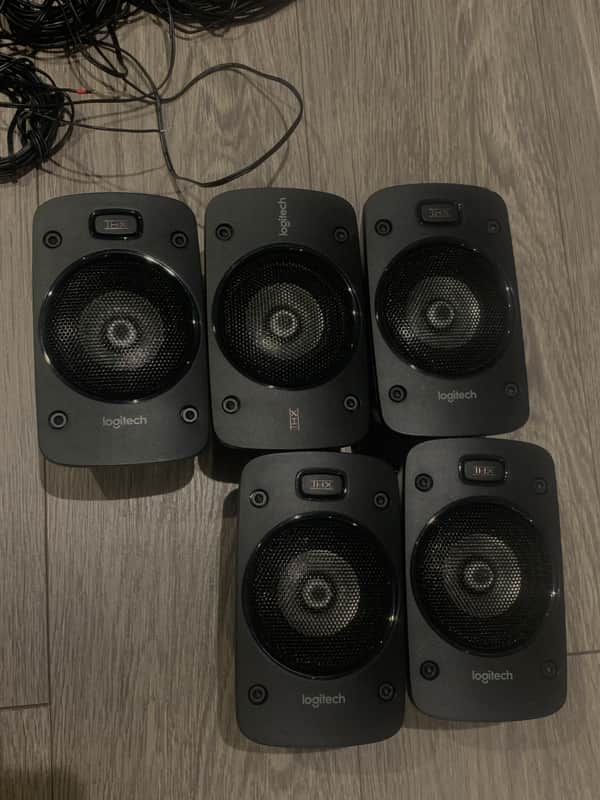 Logitech z906 image 1