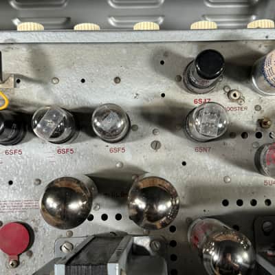Newcomb H-50 PA head guitar amp 1950's - Silver image 12