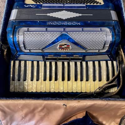 Major Morbidoni-Castelfidardo - Blue Metallic - Pearlized Keys image 1