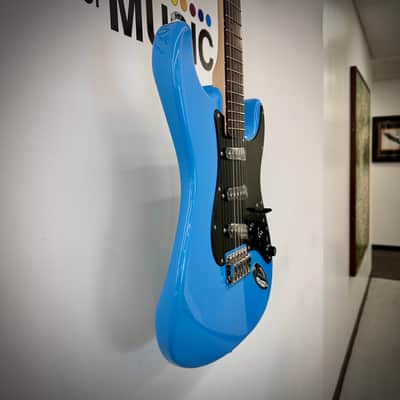 Squier Sonic Stratocaster - California Blue image 3