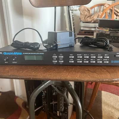 Alesis QuadraVerb 20k Bandwidth Simultaneous Digital Effects Processor w/ power supply & rack mount bolts / washers. image 1