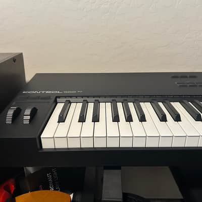 Native Instruments Komplete Kontrol S88 MK3 2023 - Present Black image 13