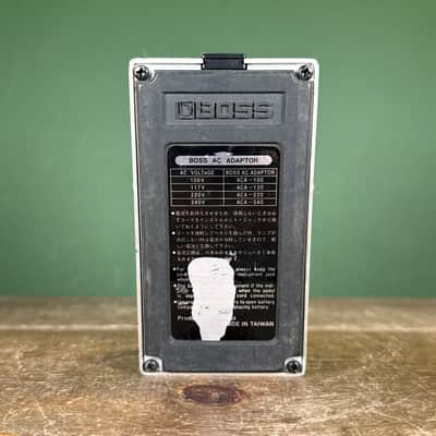 Boss GE-7B Bass Equalizer (Black Label) 1992 - 1995 - Brown image 3