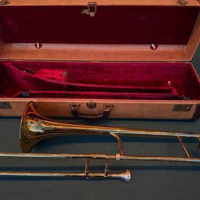 King H.N. White Co. 2B Liberty 1950 Vintage - Brass image 1