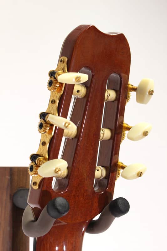 Yamaha APX-10N Electric/Acoustic Nylon String Guitar (1992) | Reverb
