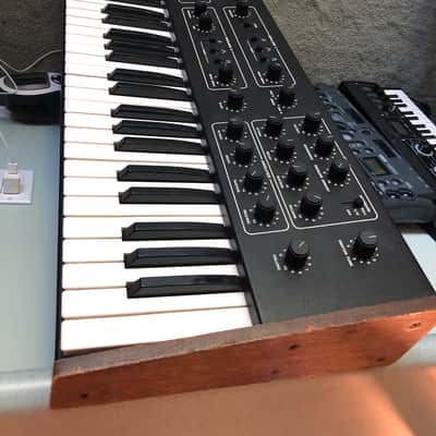 Sequential Prophet 600 61-Key 6-Voice Polyphonic Synthesizer 1982 - 1985 - Black with Wood Sides image 4