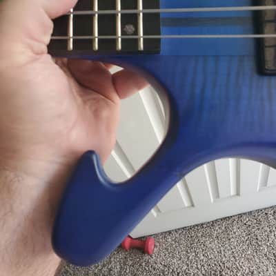 Spear Left Handed 4 string neck thru active Bass image 6