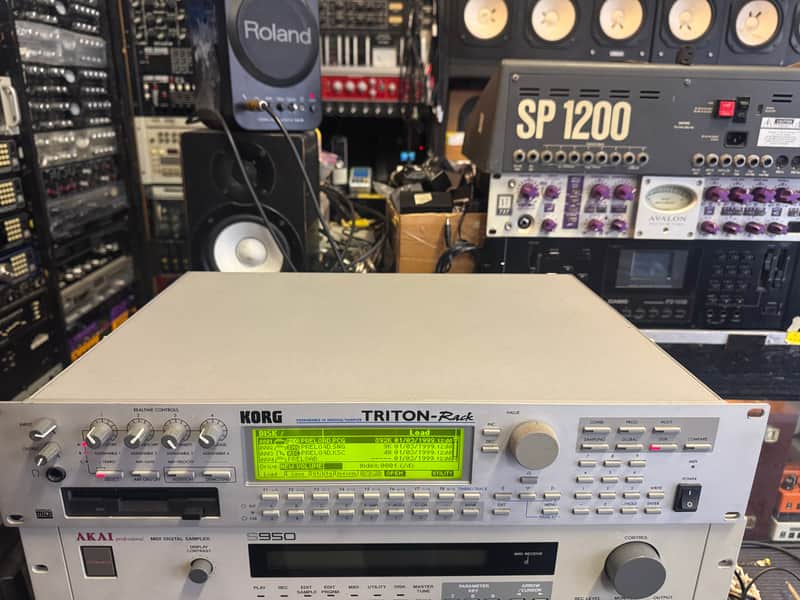 Korg Triton Rack Rackmount 60-Voice Polyphonic Workstation