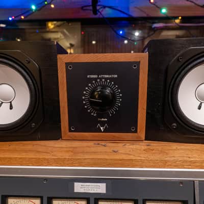 Neve 8068 Mixing Console 1970s - Blue/Grey image 8
