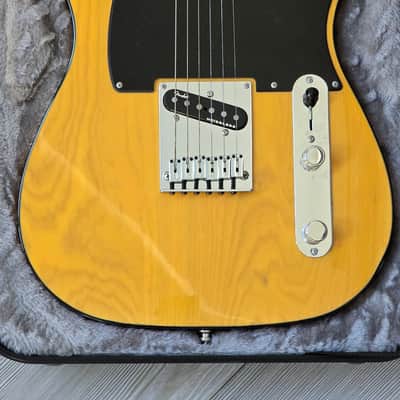 Fender American Ultra Telecaster with Maple Fretboard 2021 - Butterscotch Blonde, OHSC image 2