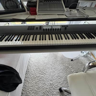Native Instruments Komplete Kontrol S88 MKII | Reverb