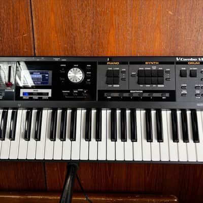 Roland V-Combo VR-09 Live Performance Keyboard w/ 100-240V power supply image 3