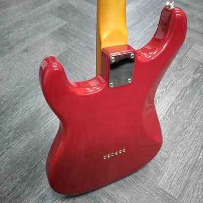 Fender Noventa Stratocaster 2021 - Crimson Red Transparent image 3