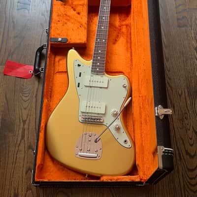 RARE! 2017 Fender American Vintage “Thin Skin” ‘65 Jazzmaster - Aztec Gold w/ OHSC image 23