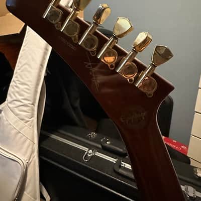 Epiphone Lee Malia Signature Explorer Custom Artisan 2018 - 2019 - Walnut image 4