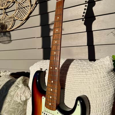 1998 Fender Classic Series '60s Stratocaster Rosewood Fretboard 3TSB, Equipped with Proper Passive image 8