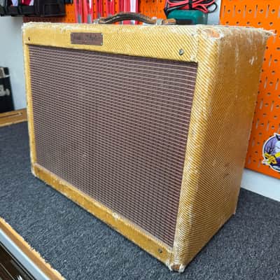 1959 Fender Vibrolux 5F11 Tweed – Original Iron, Astron Signal Caps image 3