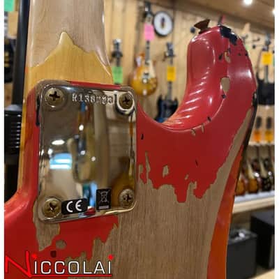 FENDER Michael Landau Signature 1963 Stratocaster, Round-Laminated Rosewood, Fiesta Red over 3-Color Sunburst image 22