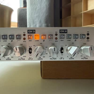 Audient ASP008 8-Channel Variable Impedance Mic Pre 2000s - Silver image 3