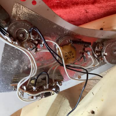 FENDER STRATOCASTER 1974-75 WHITE SUPER CLEAN ALL ORIGINAL EXAMPLE image 19
