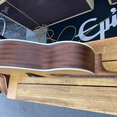 Takamine GN20-NS NEX Acoustic Guitar - Natural image 13
