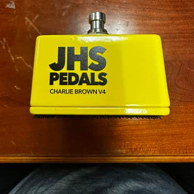 JHS Charlie Brown V4 2016 - Present - Yellow image 6