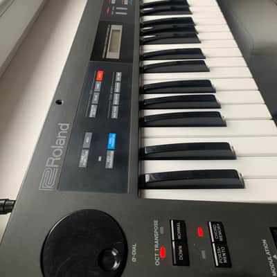 Roland Alpha Juno-1 49-Key Programmable Polyphonic Synthesizer 1985 - 1988 - Black Bild 2