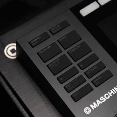 Native Instruments Maschine MK3 2017 - Black image 5