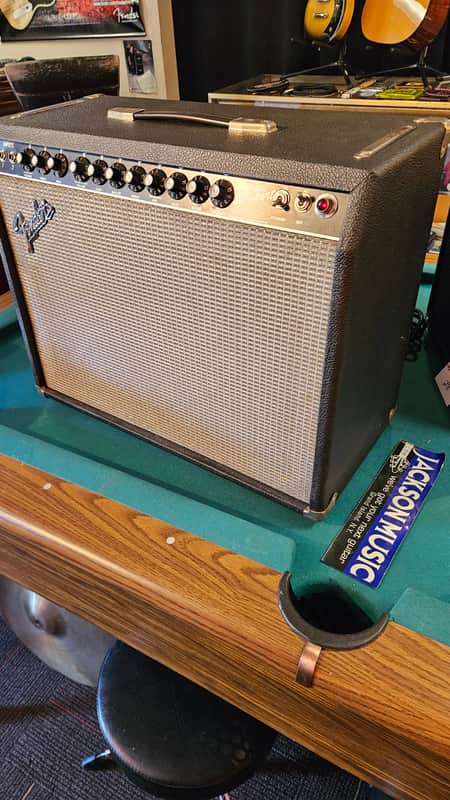 Fender Concert 2-Channel 60-Watt 1x12" Guitar Combo 1980s image 1