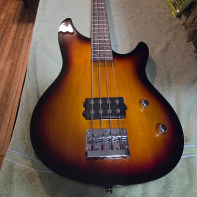 Laguna LB224 4 String Bass - Sunburst image 9