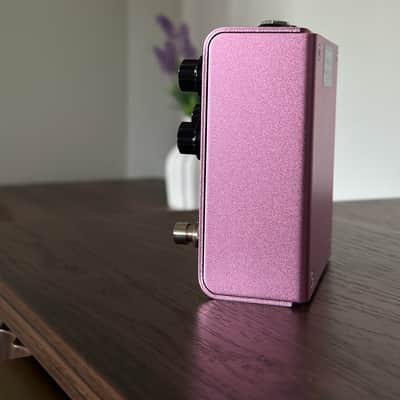 Strymon DIG Dual Digital Delay V2 2022 - Present - Pink image 2