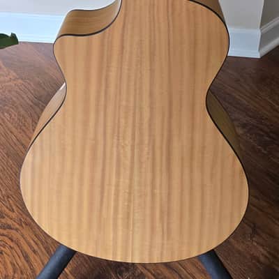 Breedlove Oregon Concerto CE Myrtlewood image 2