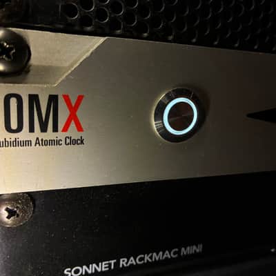 Antelope Audio 10MX Rubidium Atomic Master Clock 2020 - Present - Silver / Black image 2
