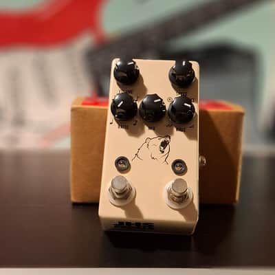 JHS Kodiak Tremolo image 5