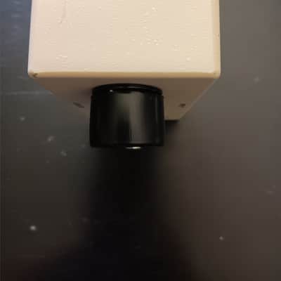 MXR M133 Micro Amp 1995 - Present - Cream image 6