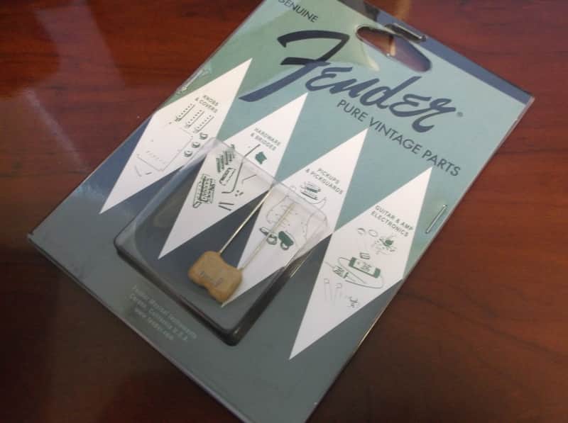 Fender 500pF 500V Silver Mica Capacitor, 5% Tolerance, 007-3310-049 image 1