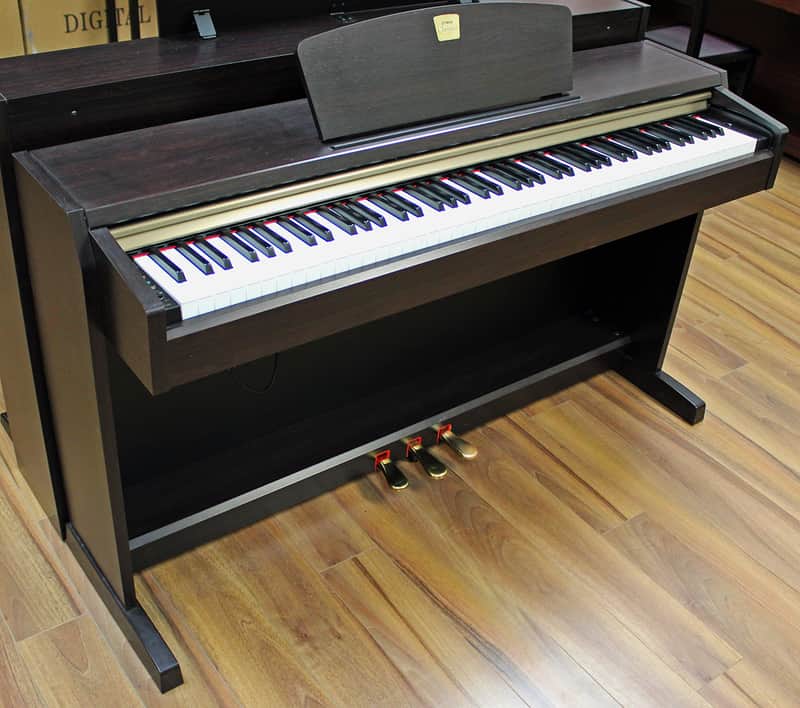 Yamaha Clavinova CLP-220 Satin Dark Rosewood | Reverb Canada