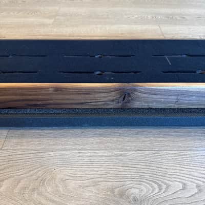Creation Music Company Heritage Series 32x12 Pedalboard with Hard Black Tweed Case image 10