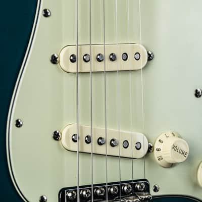 2007 Fender American Vintage '62 Stratocaster ocean turquoise image 7